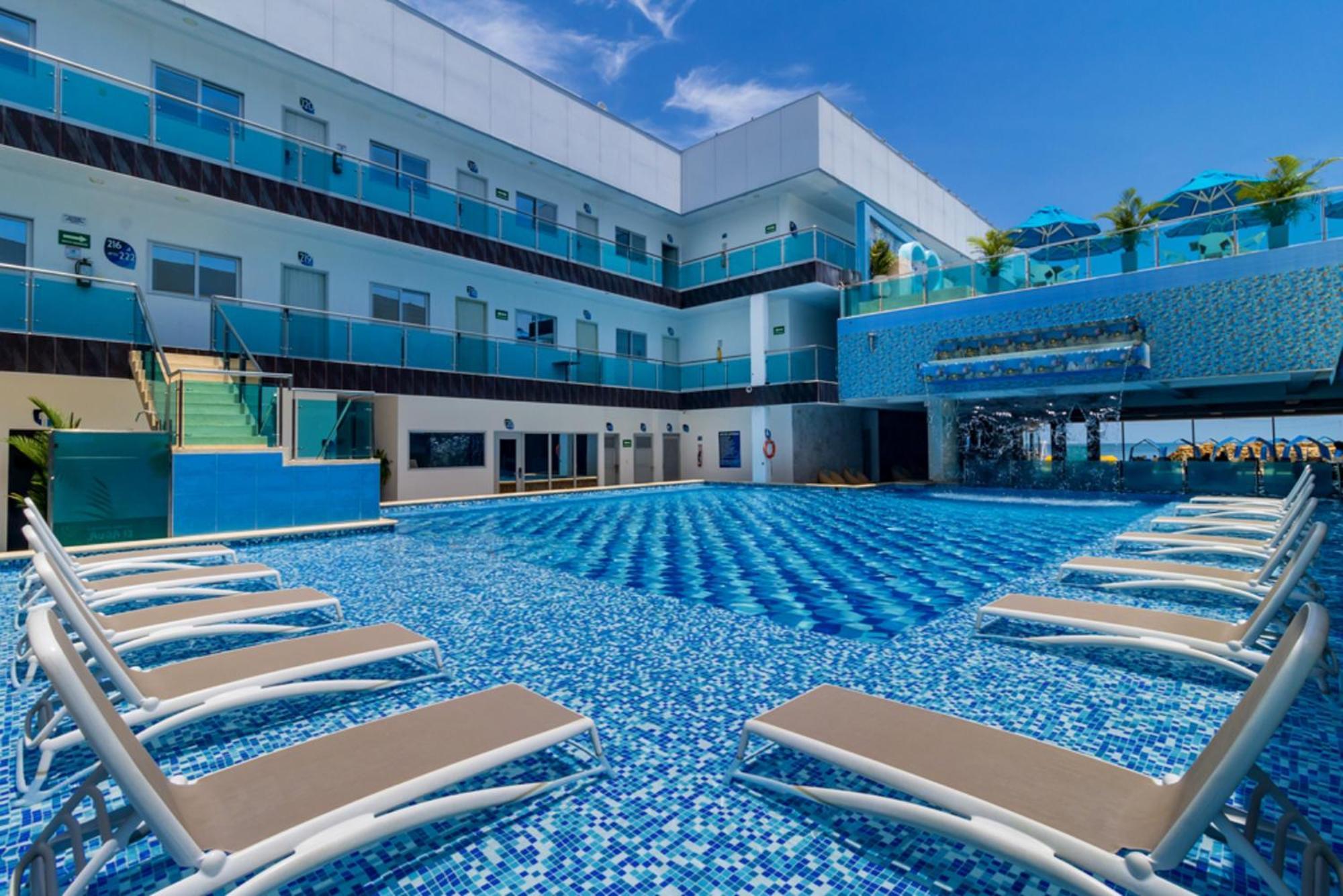 Hotel Poblado Ковеньяс Екстер'єр фото